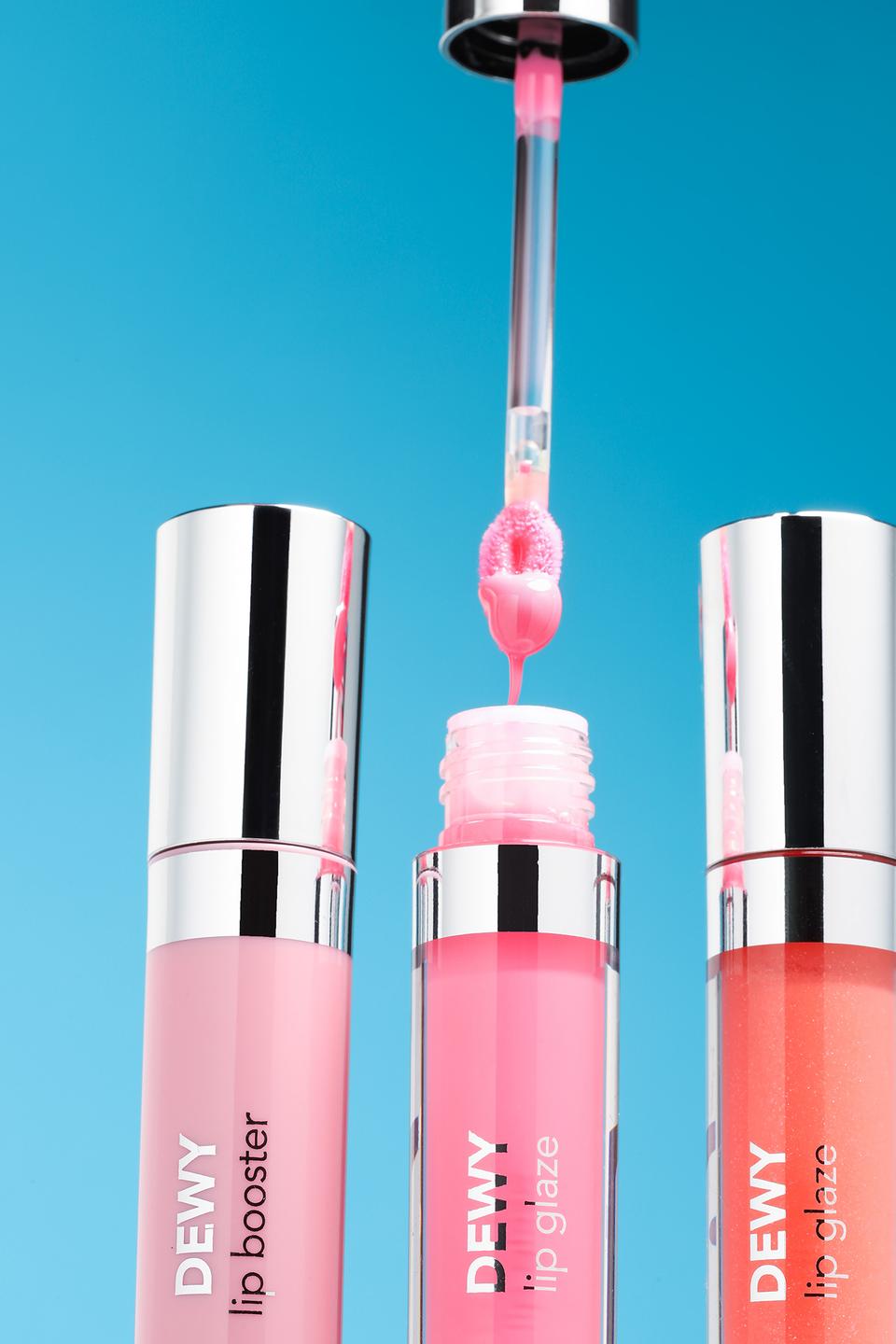  Dewy Lip Glaze Parlak & Dolgun Görünüm Veren Yapışmayan Dudak Parlatıcısı  8682536069427 | Flormar